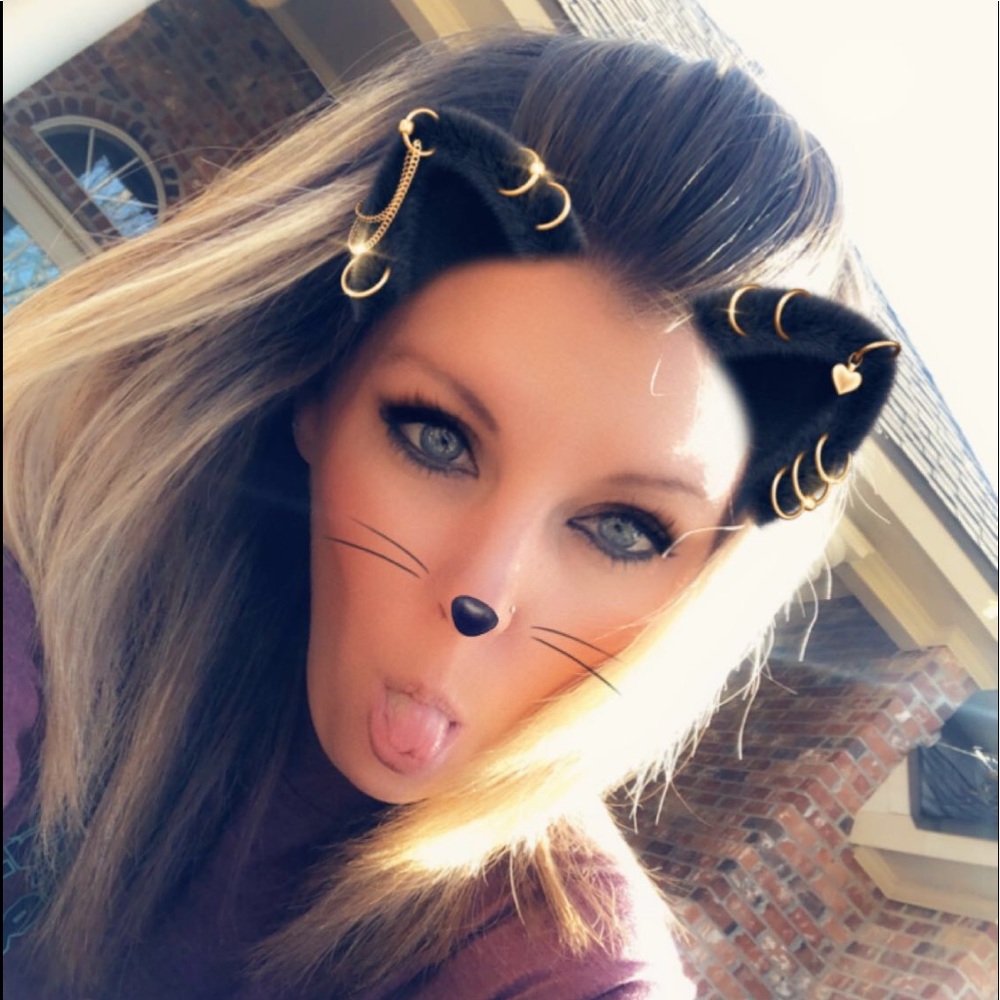 Meet your Posher, Brandie